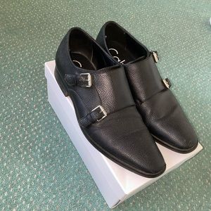 Calvin Klein Robbie Tumbled Leather Dress shoes